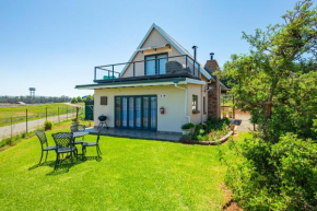 Midlands Cottage with Views
